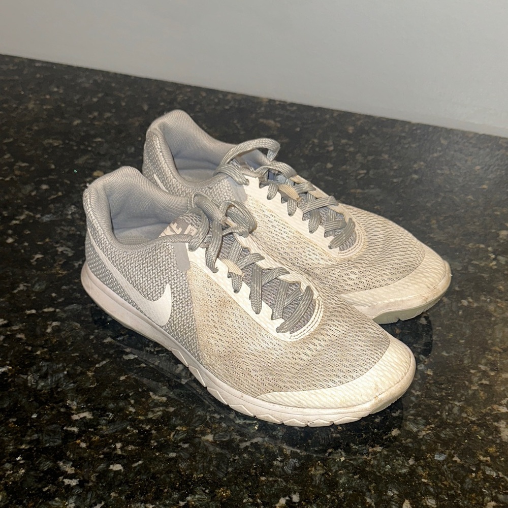 Nike Women's Light Gray and White Sneakers